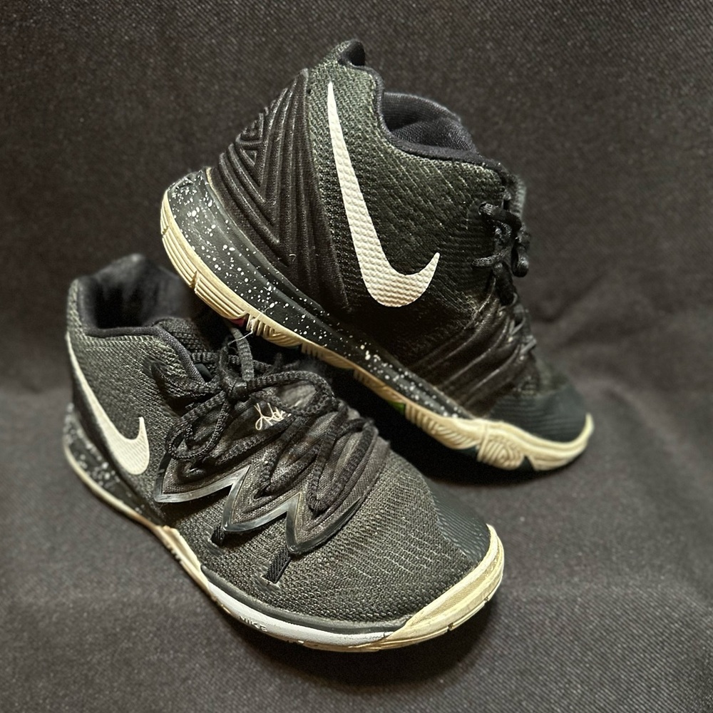 Kids Nine Shoe